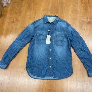 Wrangler Men’s button up denim Shirt